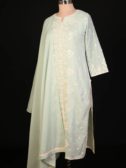 Pista Kurti with Thread Embroidery Work